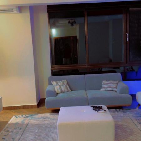 Izbou Travel & Accommodation Dakar Exterior foto